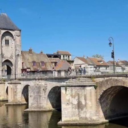 Le Grand Moretain Moret-sur-Loing Exterior foto